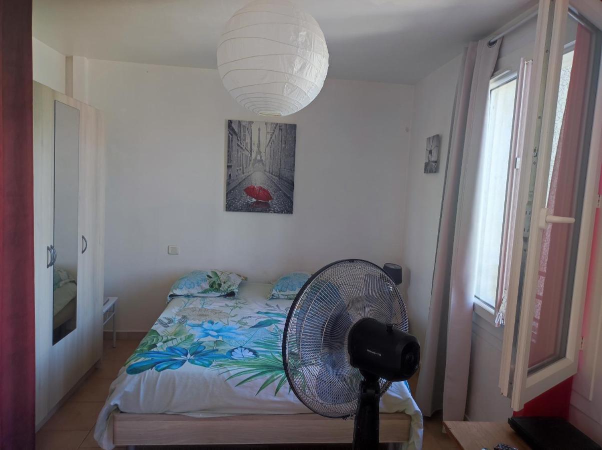 Apartmán Ingrid Mary Nîmes Exteriér fotografie