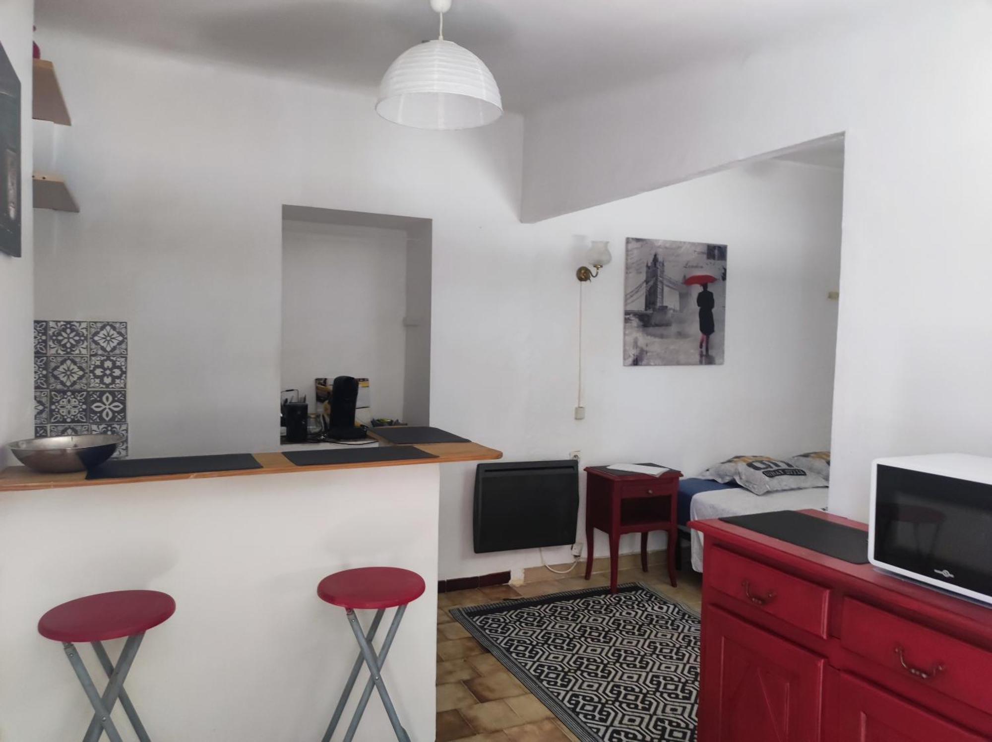 Apartmán Ingrid Mary Nîmes Pokoj fotografie