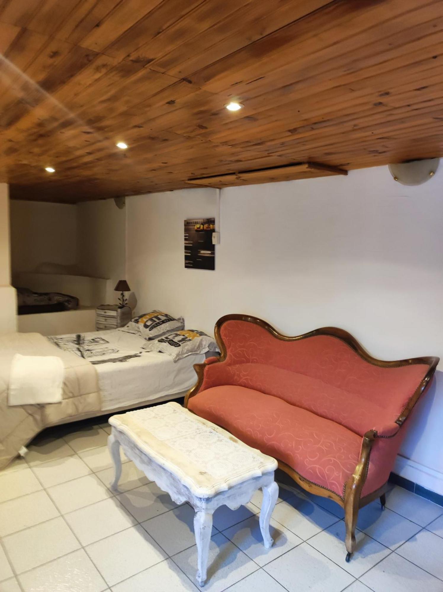 Apartmán Ingrid Mary Nîmes Pokoj fotografie