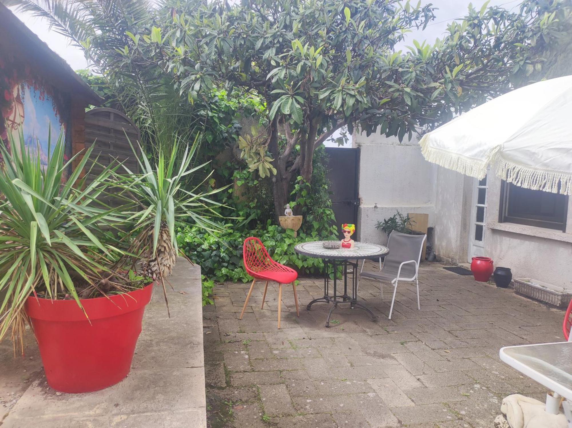 Apartmán Ingrid Mary Nîmes Exteriér fotografie